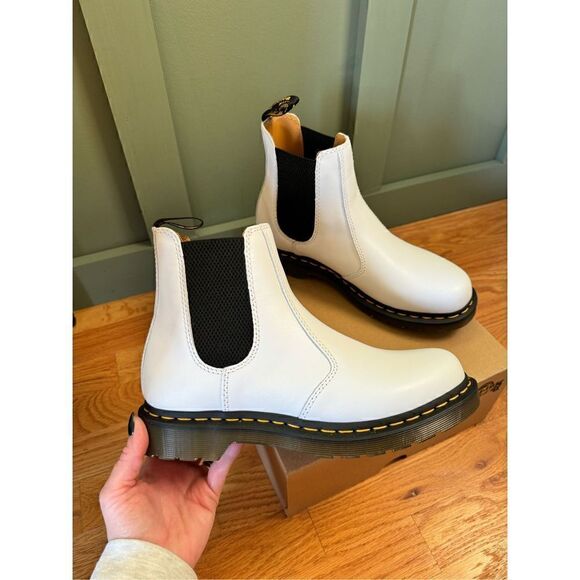 Doc Martens White Softy T Chelsea Boots 2976 Dr. Martens, Women’s Size 9 NIB NEW - Picture 7 of 16